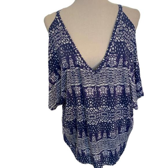 New La made blouse top cold shoulder spaghetti strap.  Blue print size medium - Picture 5 of 9